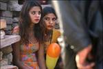 В Индии по традиции продают малолетних девственниц