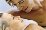 Для женщин поцелуи важней интимной близости
