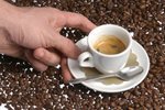 Холодный кофе улучшает мужскую силу и усиливает сексуальное влечение