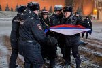 Активисты ЛГБТ обосновались на главной российской площади