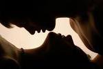 Ученые научились отличать любовь от сексуального влечения по взгляду