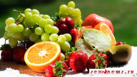 Медики рассказали, как употреблять в жаркую погоду овощи, фрукты и ягоды